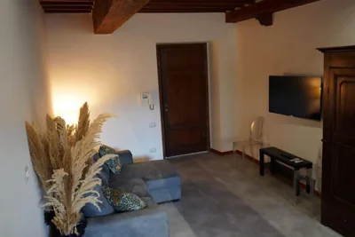 Loft moderno ubicato nel centro storico di Lucca – Foto 4